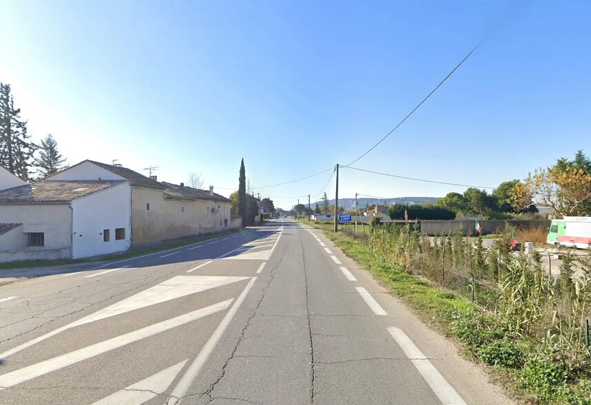 Flex in Cavaillon for sale - Aerial - Image 1 of 5