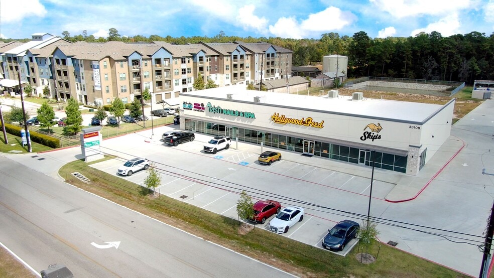 33108 Magnolia Cir, Magnolia, TX for sale - Building Photo - Image 2 of 2