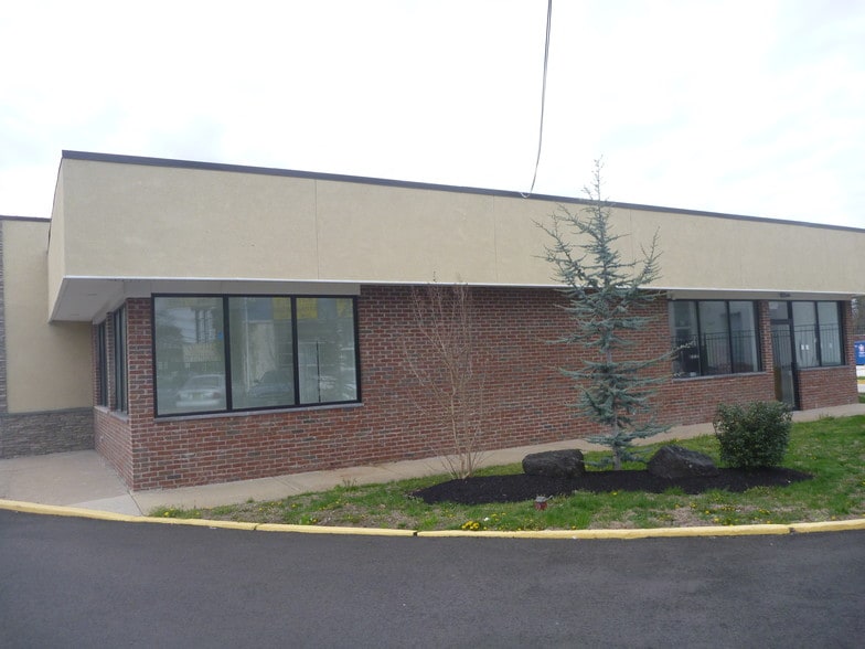341 S Burnt Mill Rd, Voorhees, NJ for lease - Building Photo - Image 2 of 7