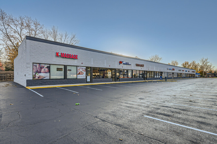 1201-1231 S Main St, Algonquin, IL for lease - Building Photo - Image 1 of 22