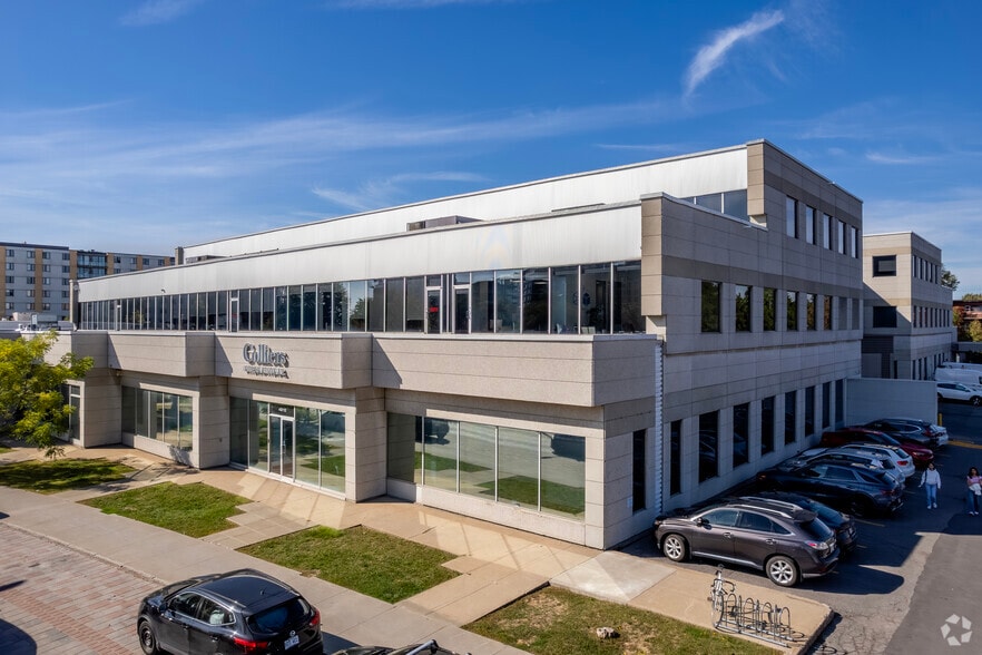 4300-4800 Rue De La Savane, Montréal, QC for lease - Primary Photo - Image 1 of 4