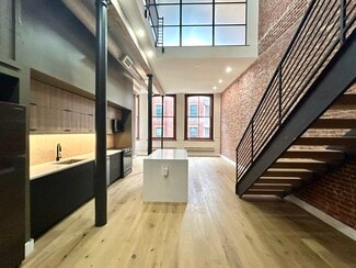 More details for 32-34 S Strawberry St, Philadelphia, PA - Flex for Lease