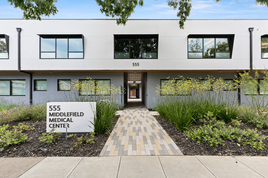 535-555 Middlefield Rd, Palo Alto, CA for lease - Building Photo - Image 1 of 3