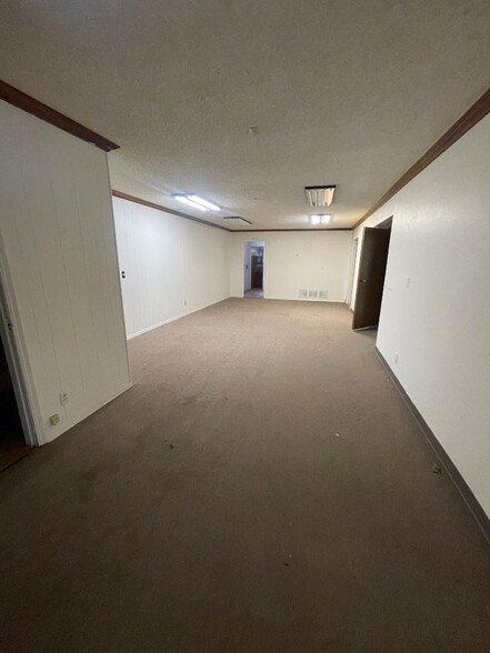 1315 24th Ave SW, Norman, OK for lease - Building Photo - Image 3 of 20