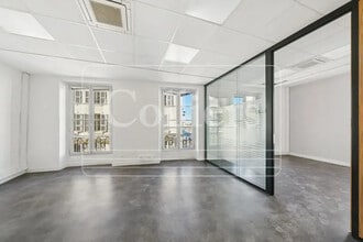 8-10 Voie La Canebiere, Marseille for lease Interior Photo- Image 2 of 6