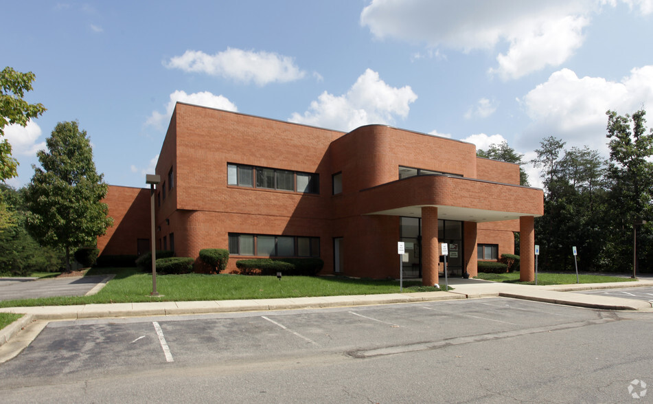 401 Post Office Rd, Waldorf, MD for sale - Primary Photo - Image 1 of 1