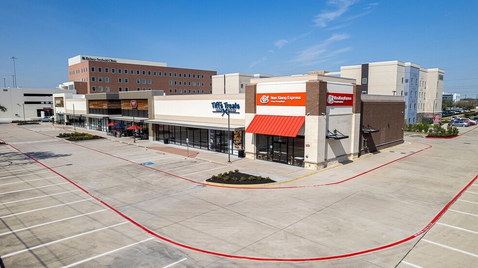 13132 FM 1960 W, Houston, TX for lease - Building Photo - Image 3 of 5
