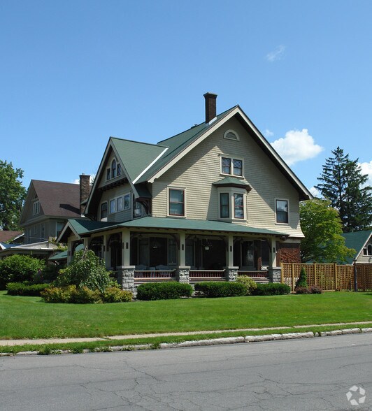 1532 Union St, Schenectady, NY for sale - Primary Photo - Image 1 of 1