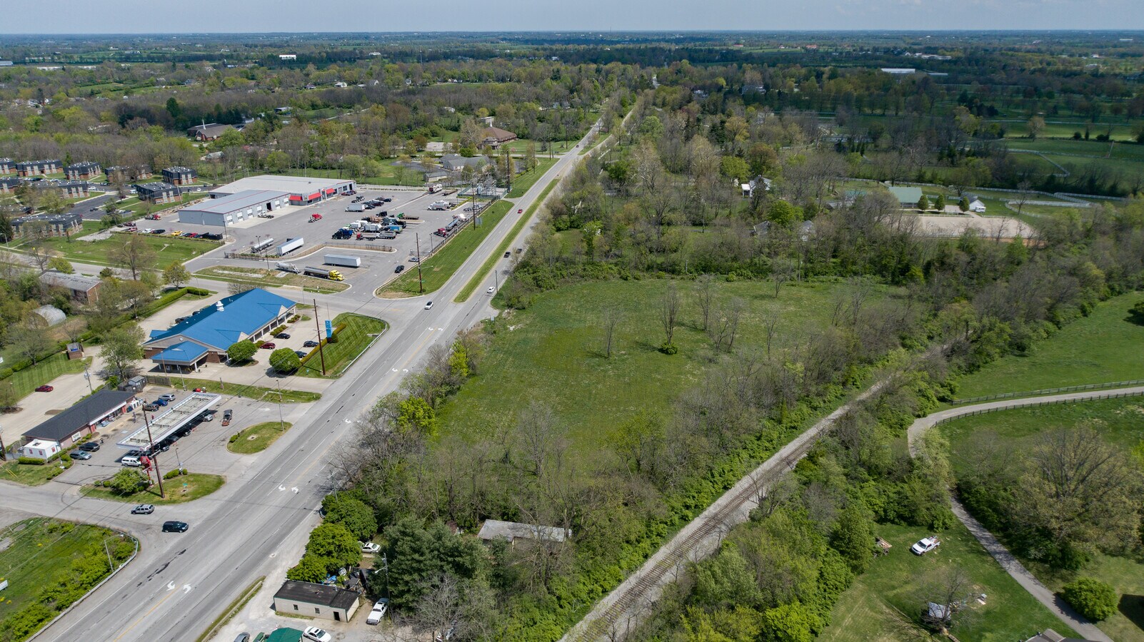 2300 Paris Pike, Lexington, KY 40505