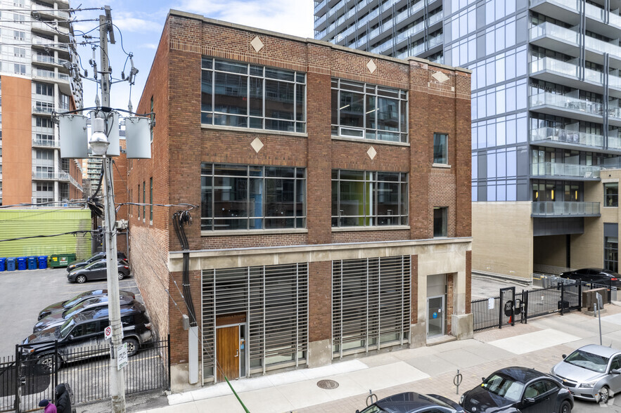 109-117 George St, Toronto, ON for lease - Primary Photo - Image 1 of 6