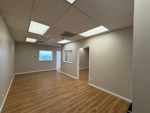 3600 S Beeler St, Denver, CO for lease Interior Photo- Image 2 of 14