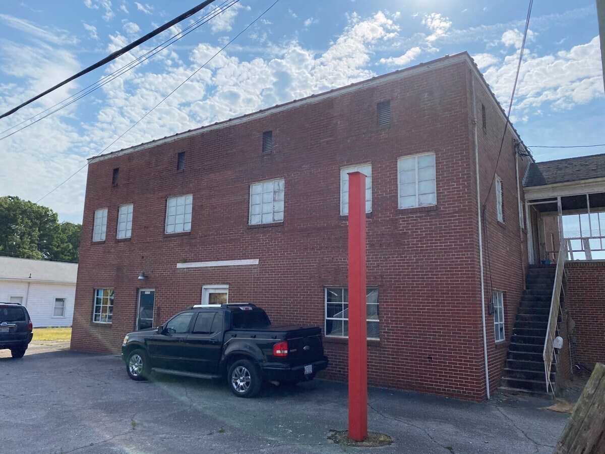 2917 S Church St, Rocky Mount, NC 27803