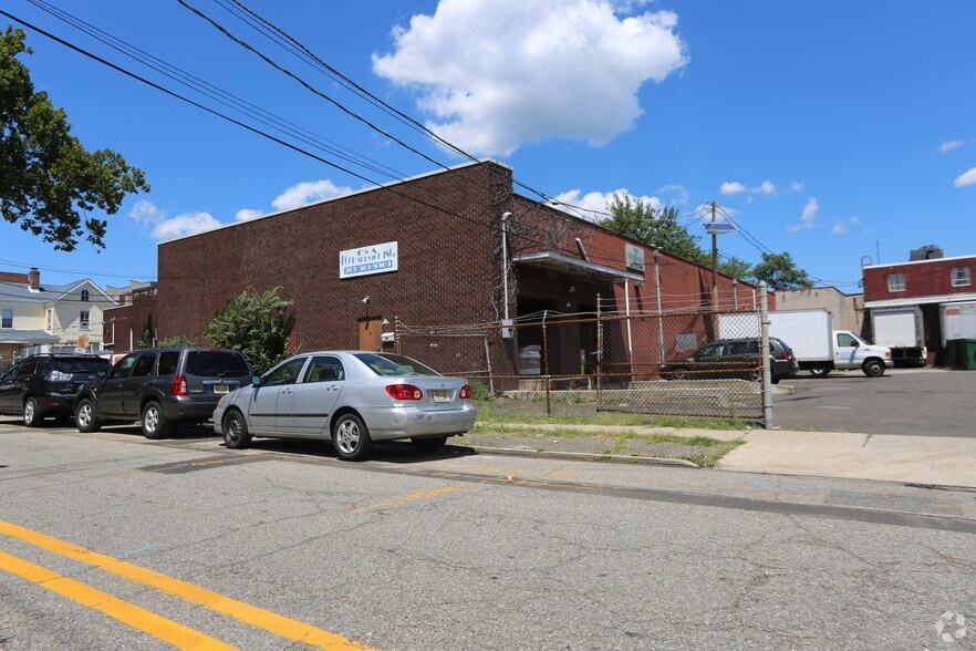 74 Sussex St, Hackensack, NJ for sale - Primary Photo - Image 1 of 1