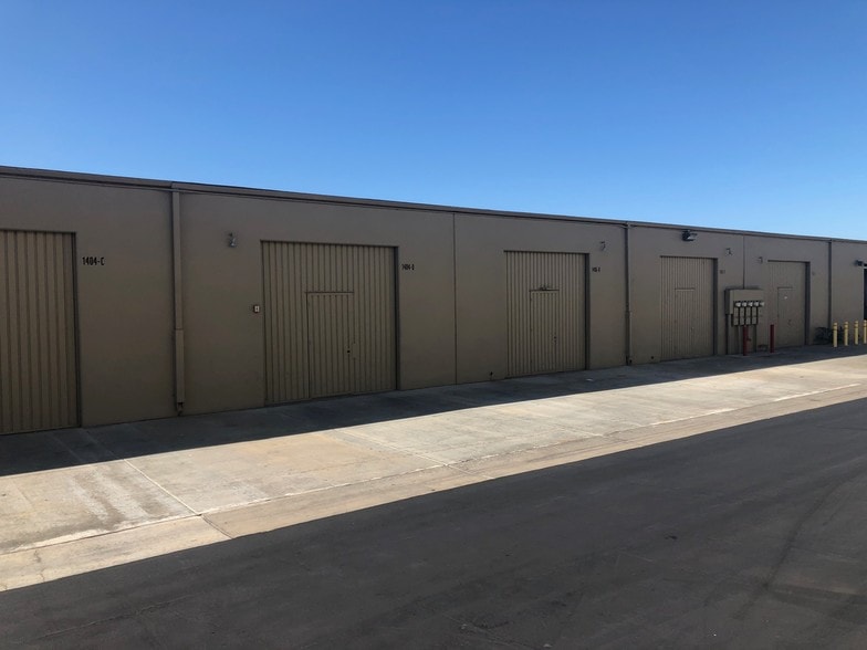 1416-1420 Ritchey St, Santa Ana, CA for lease - Building Photo - Image 3 of 3
