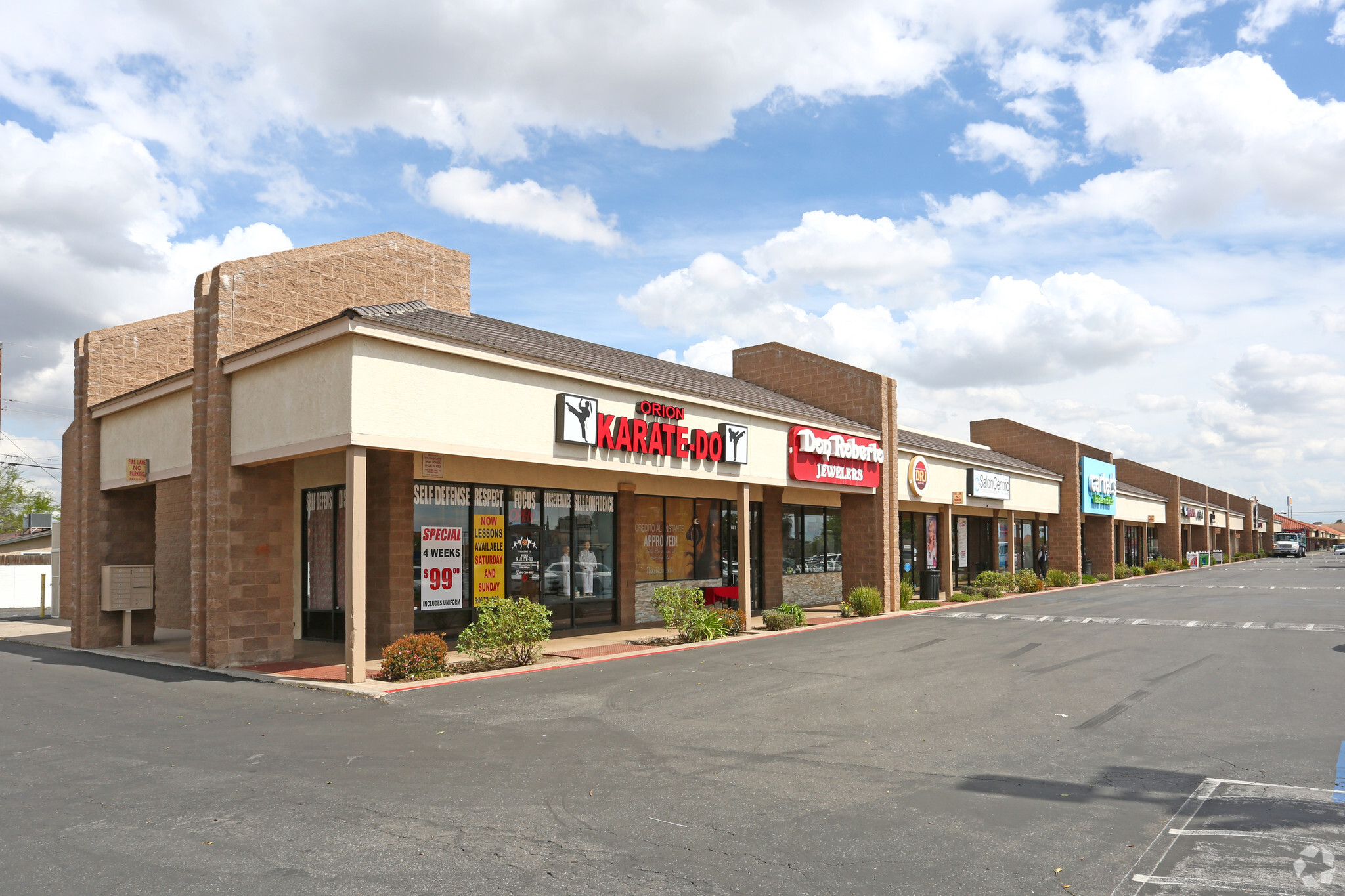 3788 Ming Ave, Bakersfield, CA for lease Primary Photo- Image 1 of 8