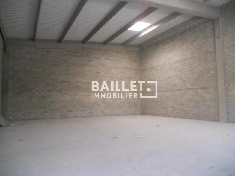 Industrial in Montauroux for lease - Interior Photo - Image 2 of 4