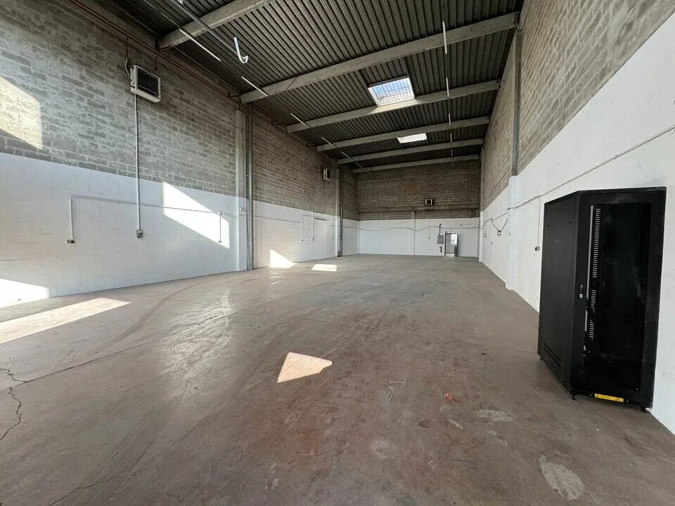 Flex in Lognes for lease Interior Photo- Image 1 of 9