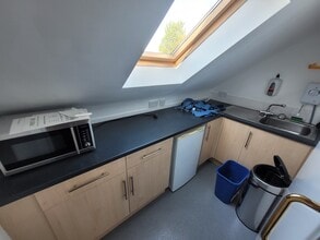 4 Albyn Ter, Aberdeen for lease Interior Photo- Image 1 of 3