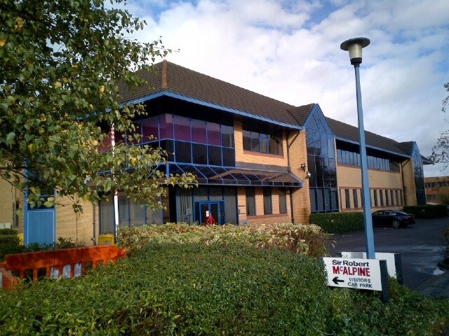 Eaton Rd, Hemel Hempstead for sale Primary Photo- Image 1 of 1