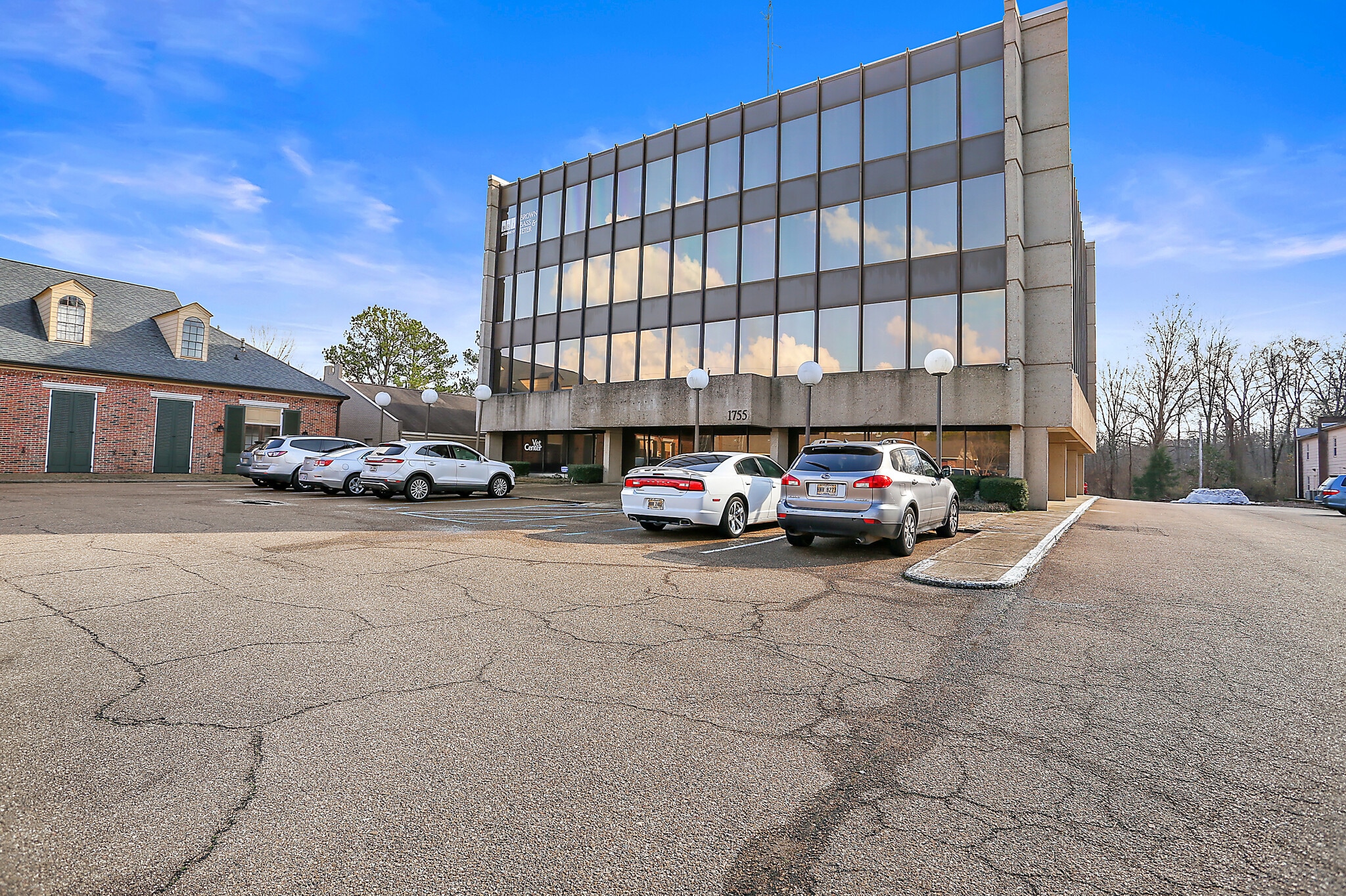 1755 Lelia Dr, Jackson, MS for lease Primary Photo- Image 1 of 3