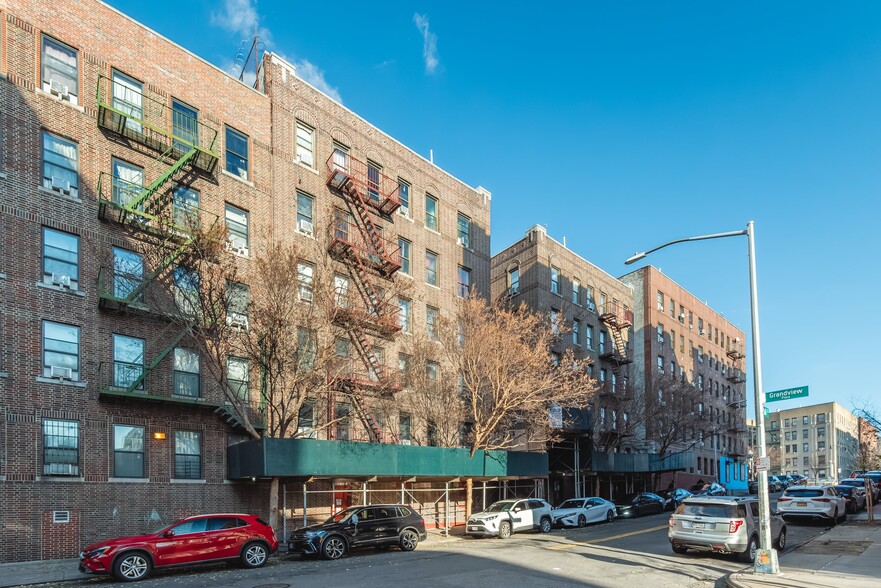 155 E 168th St, Bronx, NY for sale - Building Photo - Image 3 of 10