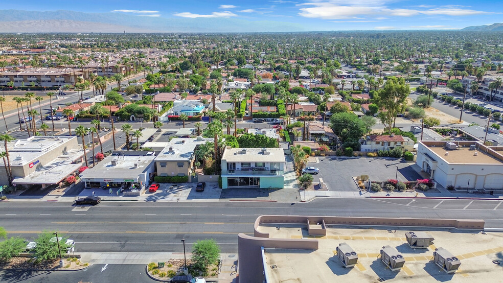 560-562 S Indian Canyon Dr, Palm Springs, CA for sale - Building Photo - Image 3 of 12