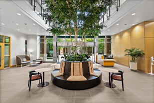 705 Union Station - Bar