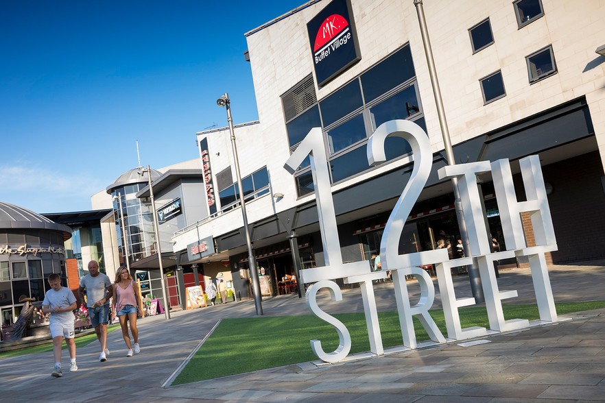 2-12 Savoy Crescent, Milton Keynes for sale - Building Photo - Image 3 of 6