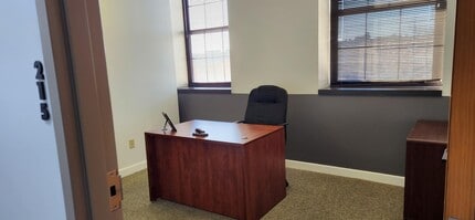 254 Court Ave, Memphis, TN for lease Interior Photo- Image 1 of 5