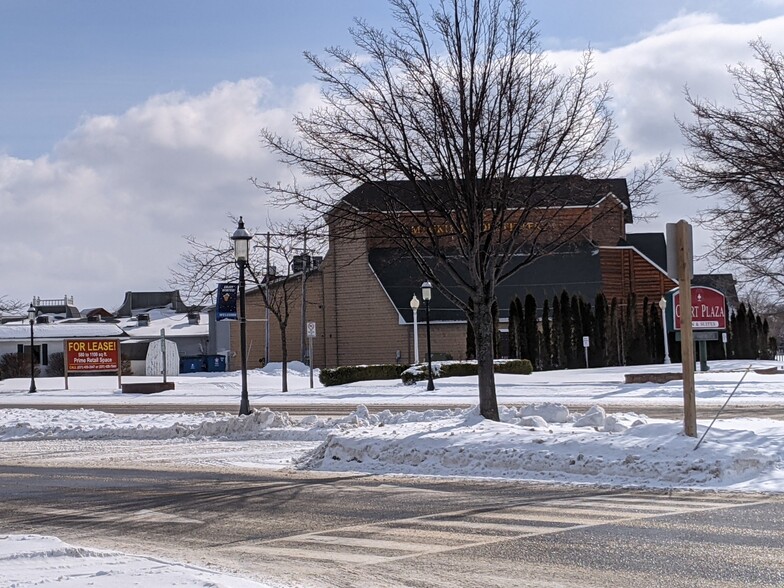 205 E Central Ave, Mackinaw City, MI for lease - Building Photo - Image 3 of 24