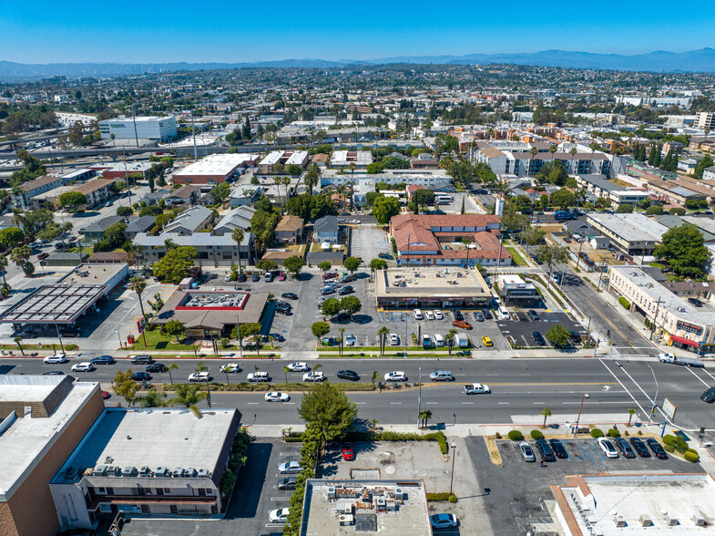 605-619 W Manchester Blvd, Inglewood, CA for lease - Building Photo - Image 2 of 103