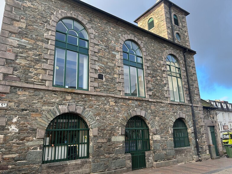 Market Sq, Keswick for lease - Building Photo - Image 2 of 7