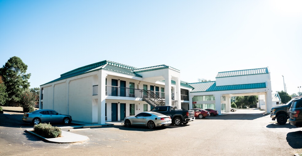 337 Devereaux Dr, Natchez, MS for sale - Building Photo - Image 3 of 23