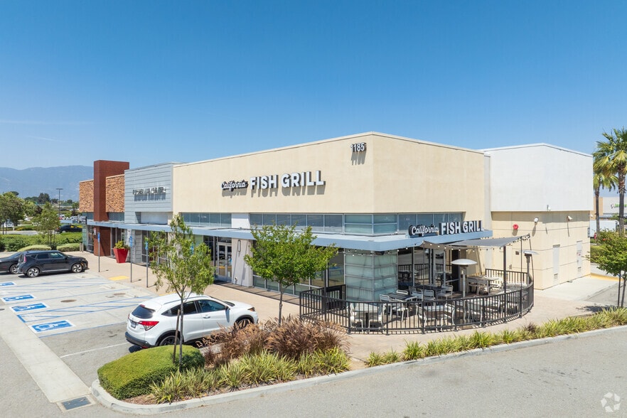 1185 Renaissance Pky, Rialto, CA for lease - Primary Photo - Image 1 of 6