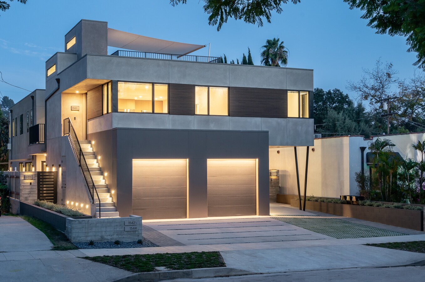 1542 N Hoover St, Los Angeles, CA 90027 Multifamily for Sale