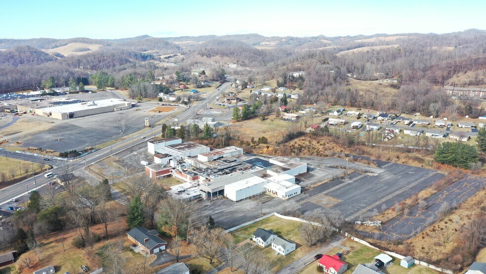 2537 Catherine St, Bristol, VA for sale - Primary Photo - Image 1 of 1