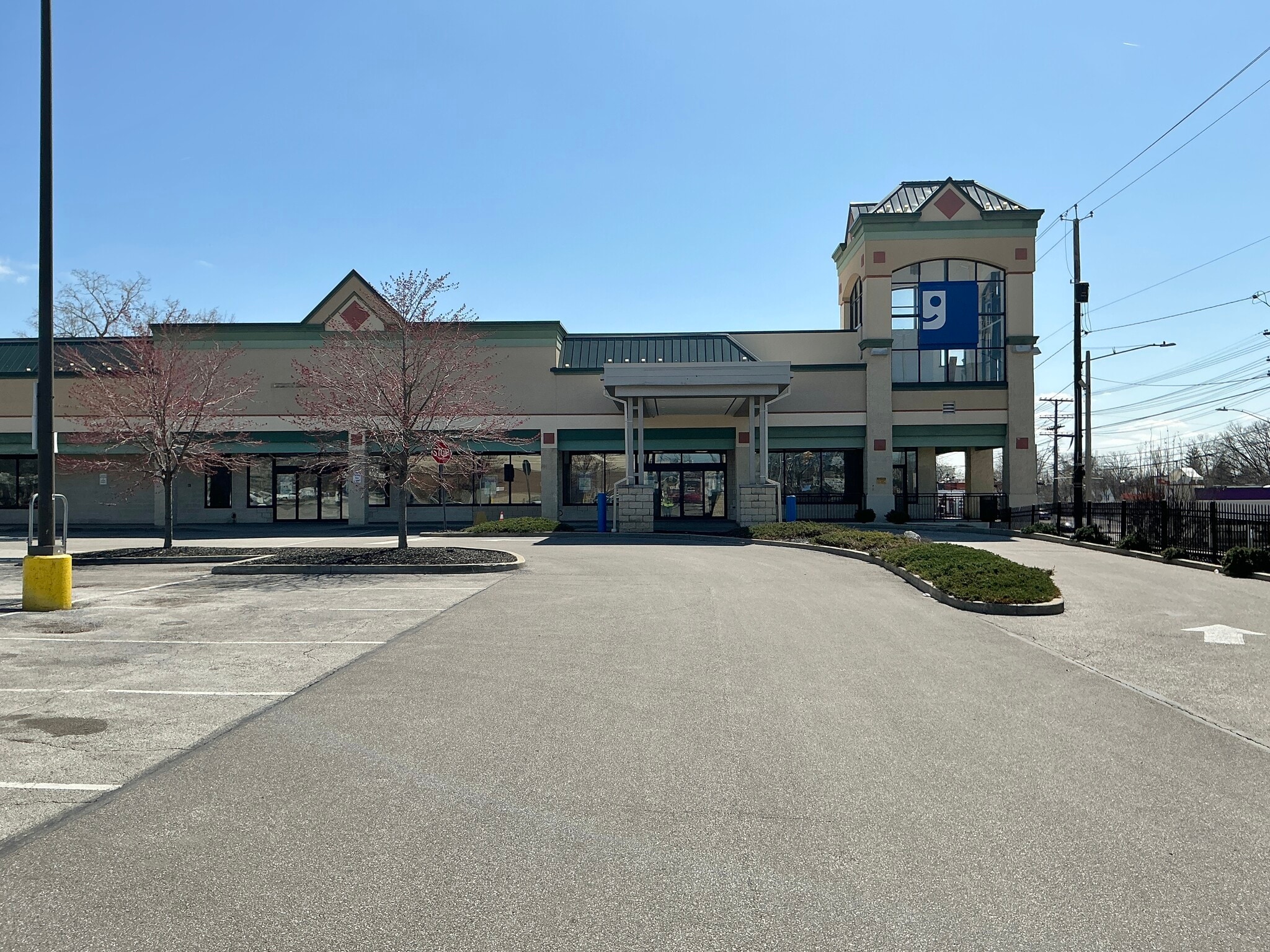 4071 Lee Rd, Cleveland, OH for lease Building Photo- Image 1 of 1