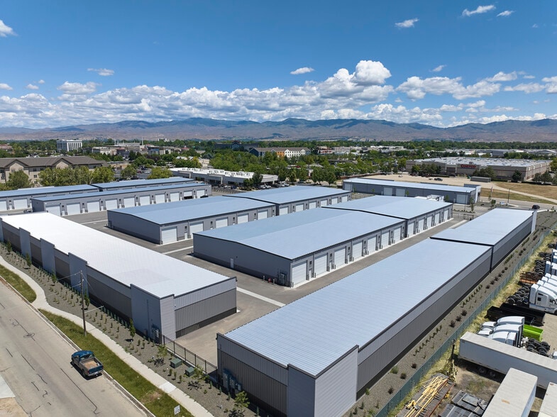 Leased Investment Storage Condos For Sal portfolio of 6 properties for sale on LoopNet.com - Building Photo - Image 3 of 3