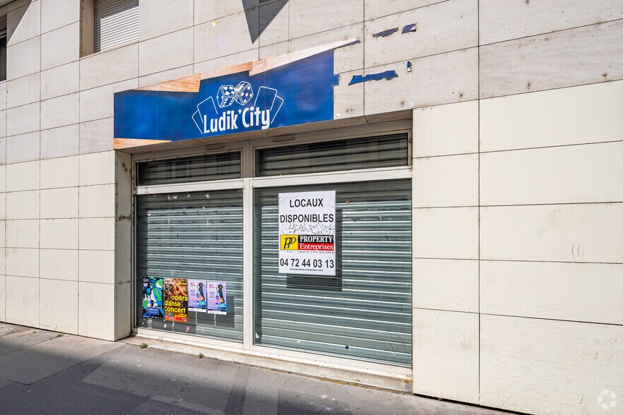 Retail in Lyon for lease - Building Photo - Image 3 of 7