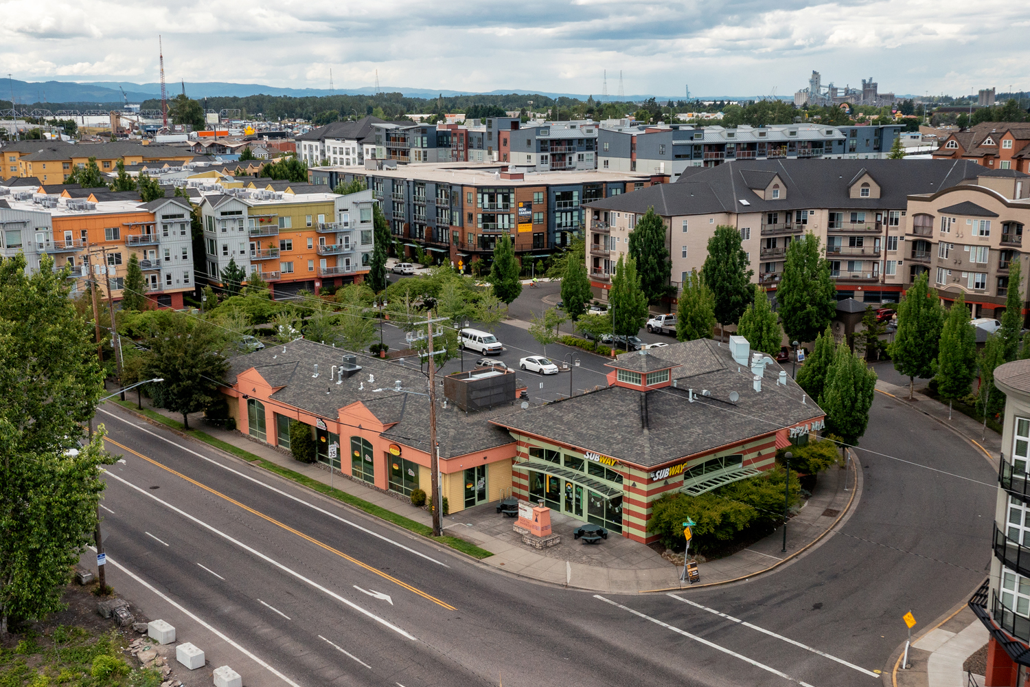 925 N Anchor Way, Portland, OR for lease Building Photo- Image 1 of 8