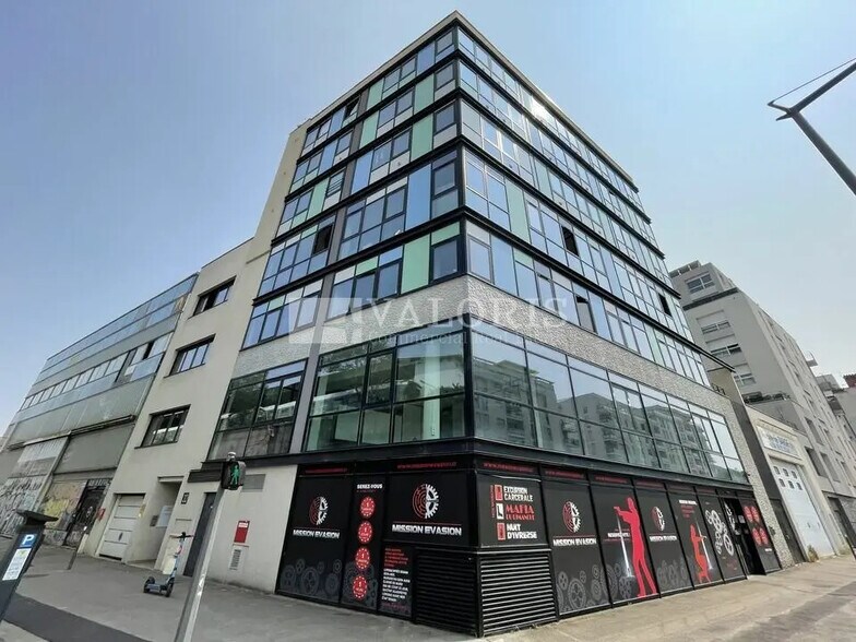 Office in Lyon for lease - Building Photo - Image 1 of 13
