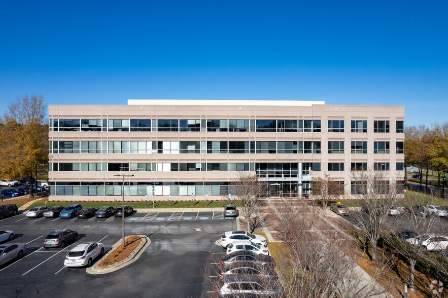 4819 Emperor Blvd, Durham, NC for lease - Building Photo - Image 3 of 22