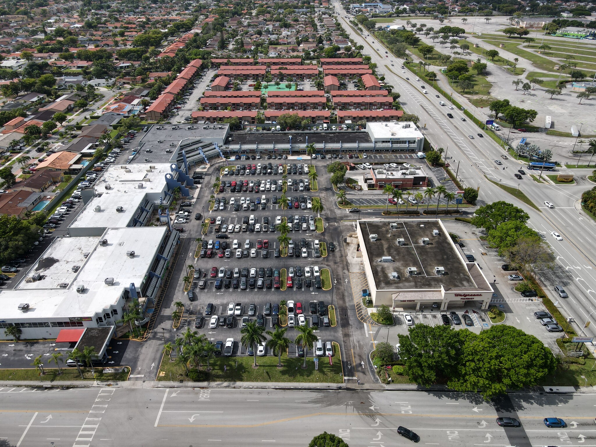 1601-1695 SW 107th Ave, Miami, FL 33165 - University Shoppes | LoopNet