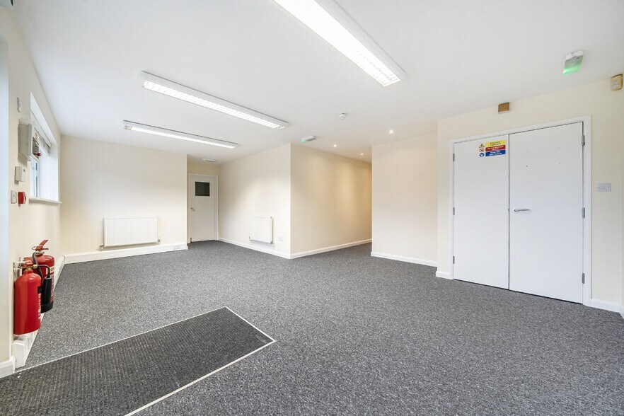 2A Granville Rd, Sidcup for sale - Interior Photo - Image 3 of 12