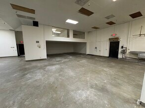 1940 Frank Stiles St, South El Monte, CA for lease Interior Photo- Image 2 of 6