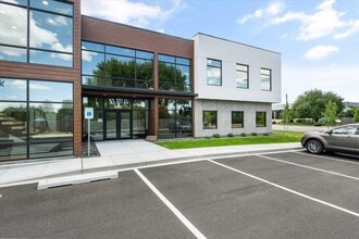 2062 Steptoe St, Kennewick, WA for lease Building Photo- Image 2 of 17