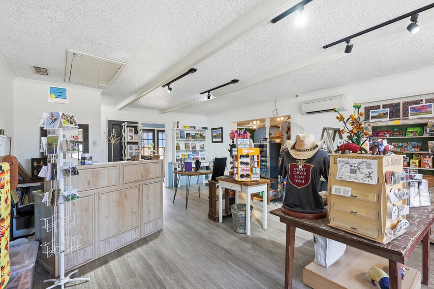 201 N State St, Fort Davis, TX for sale - Building Photo - Image 3 of 52