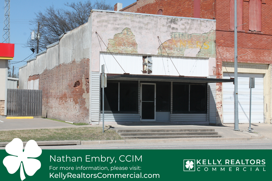 215 E Texas Ave, Mart, TX for sale - Building Photo - Image 1 of 1