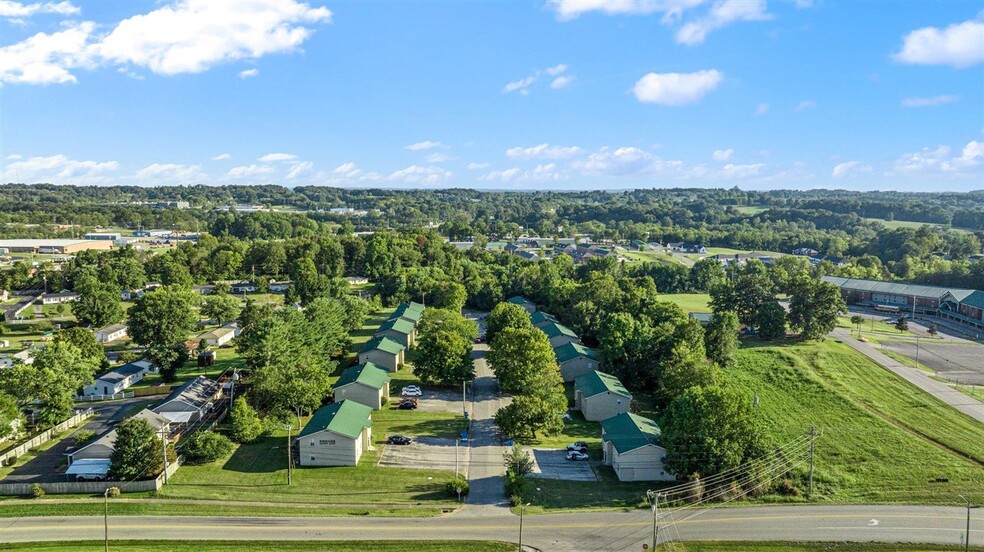 100 Embark Ct, Glasgow, KY for sale - Building Photo - Image 1 of 1