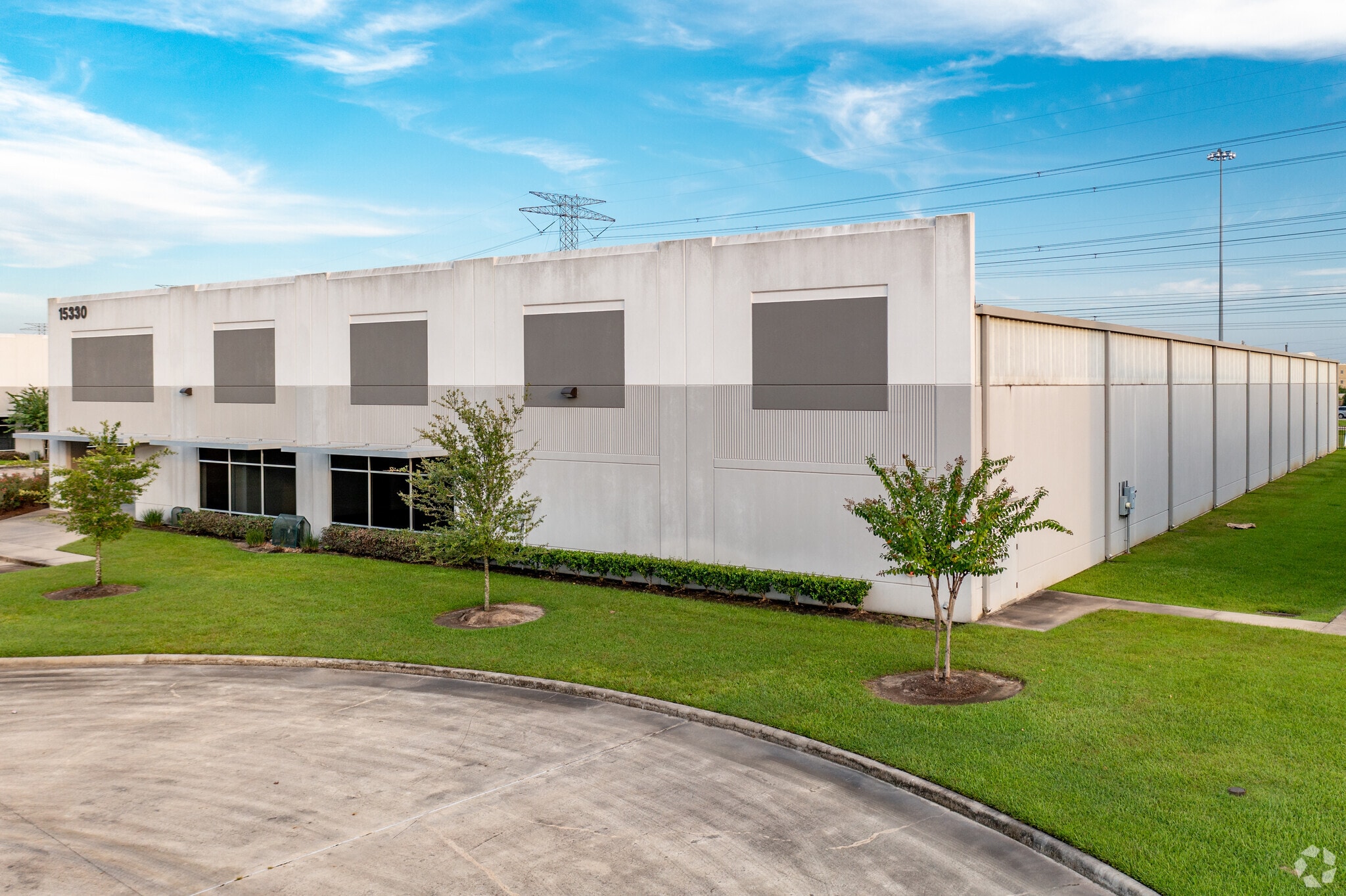 15330 Vantage Pky W, Houston, TX for lease Building Photo- Image 1 of 9